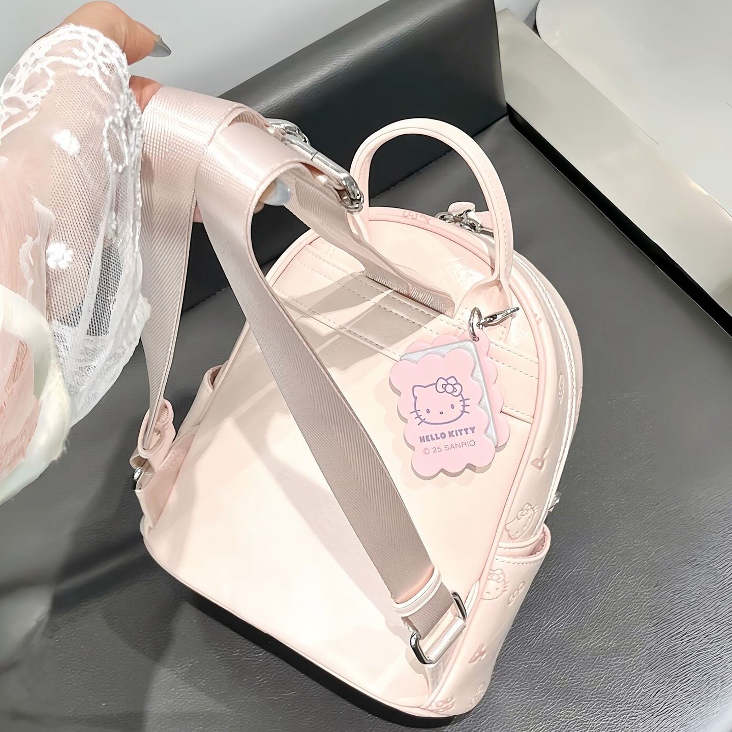 哈喽kitty双肩包大容量皮质小书包学生上课通勤背包可爱2025新款