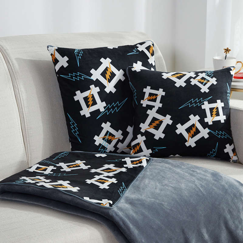 枕毯子两用被被子枕可爱靠绒办公室空调抱沙发S珊瑚汽车午睡靠垫