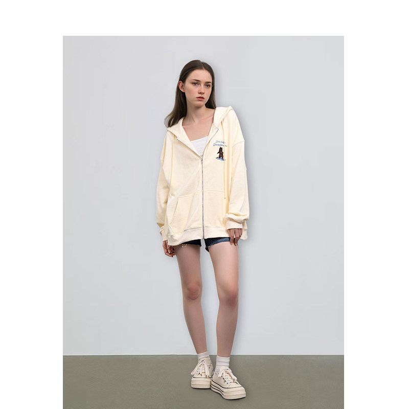 BM卫衣外套女2026秋冬新款小熊刺绣设计感百搭宽松慵懒风连帽上衣