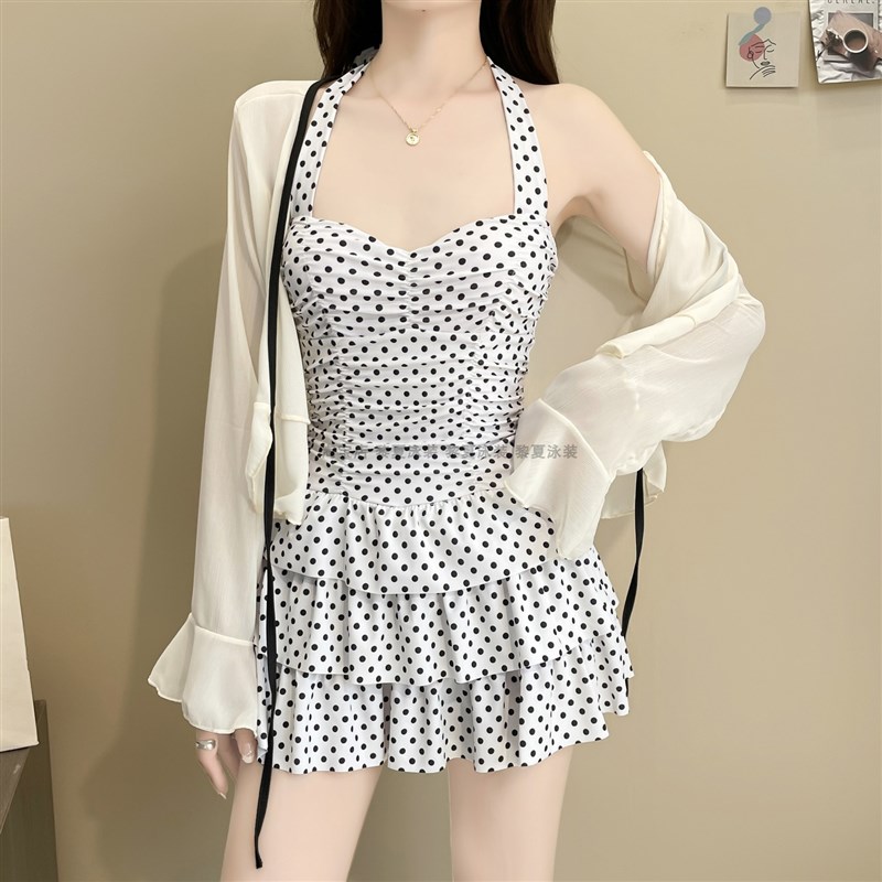 绝美泳衣女2025新款连体裙式遮肉显瘦波点保守平角聚拢钢托高级感