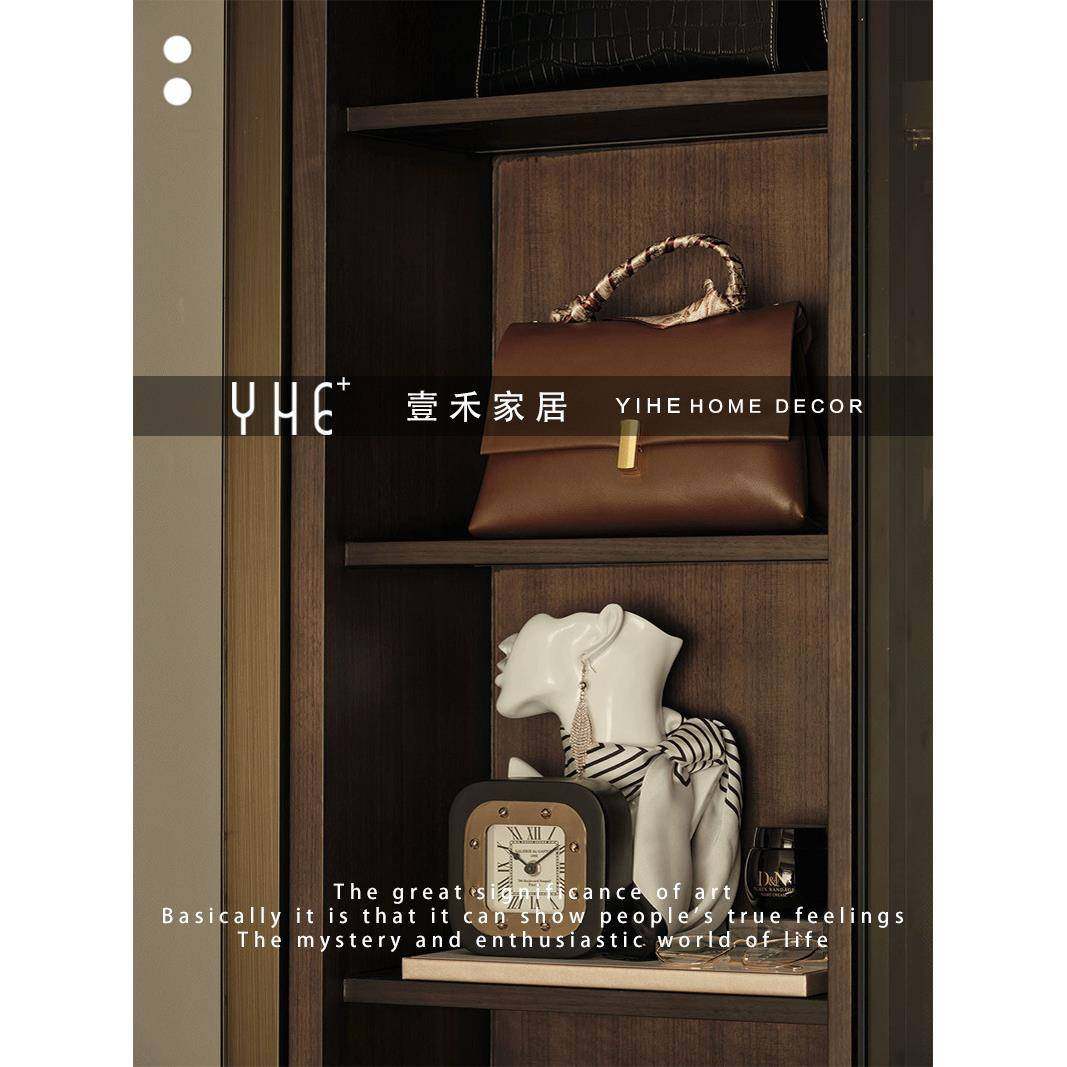 样板房玄关柜衣帽间柜层架妆台托盘组合饰品摆件包包人模面霜眼镜