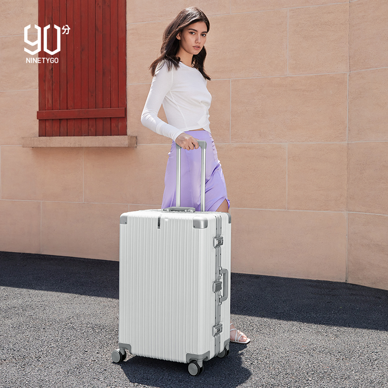 90分行李箱男女铝框旅行箱24寸静音万向J轮拉杆箱28寸大容量密码