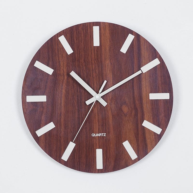 夜光静音木纹挂钟静音钟表v客厅创意石英钟卧室时钟现代简约挂表