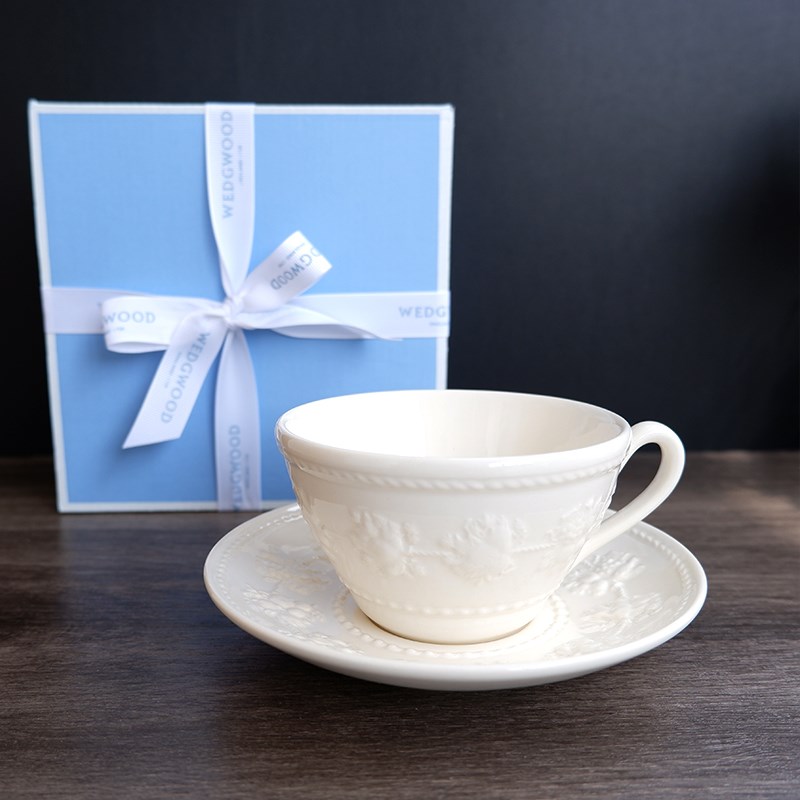 现货Wedgwood欢愉假日树莓浮雕红茶咖啡杯茶杯碟U情侣对杯茶壶礼