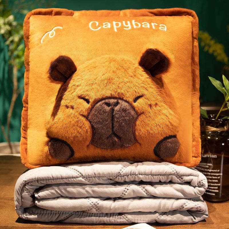 水豚抱枕被子两用加厚办公室折叠午睡枕头毯O子二合一靠枕汽车靠