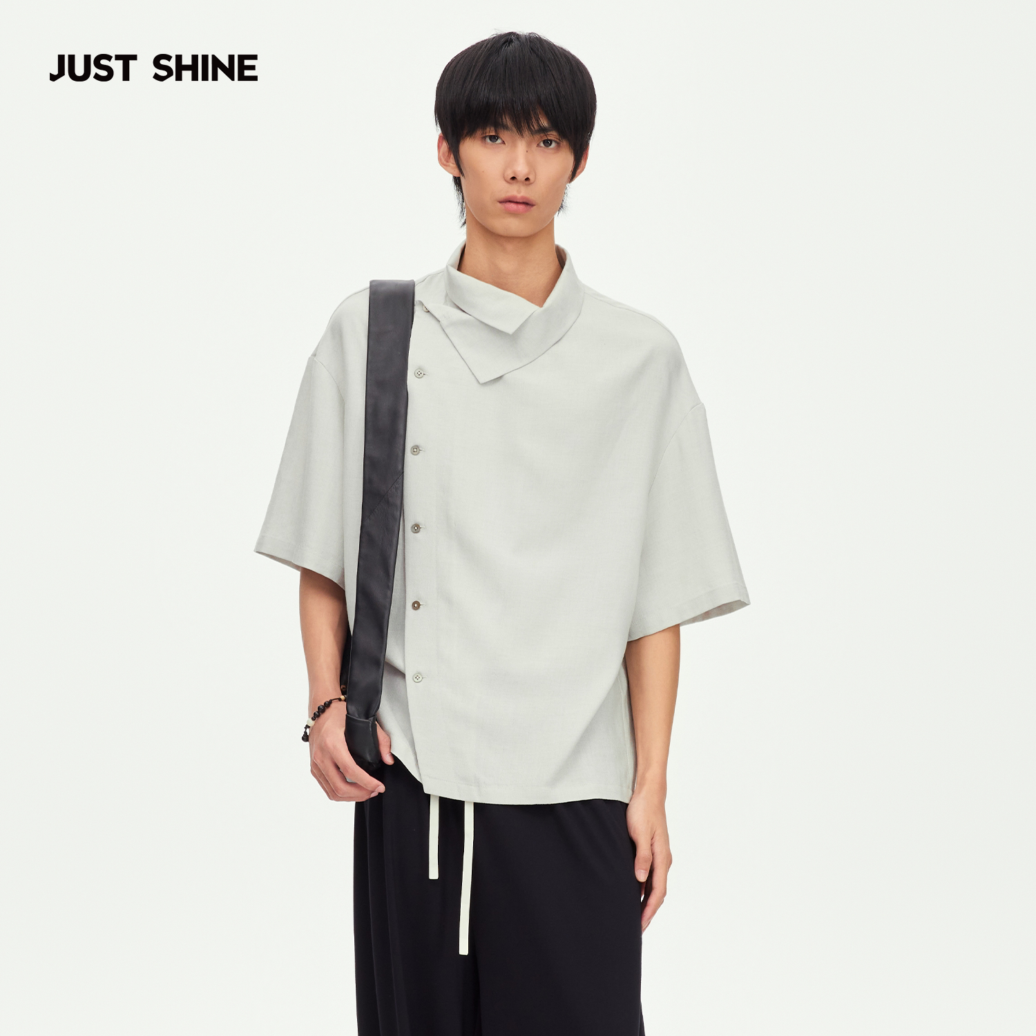 JUST SHINE/时晒新中式斜领衬衫垂感透气面料慵懒风休闲短袖上衣图片