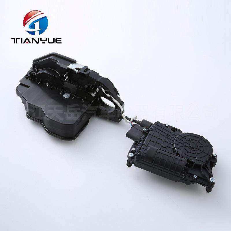 51217315019侧门锁左前中控闭锁器车门配件执行器