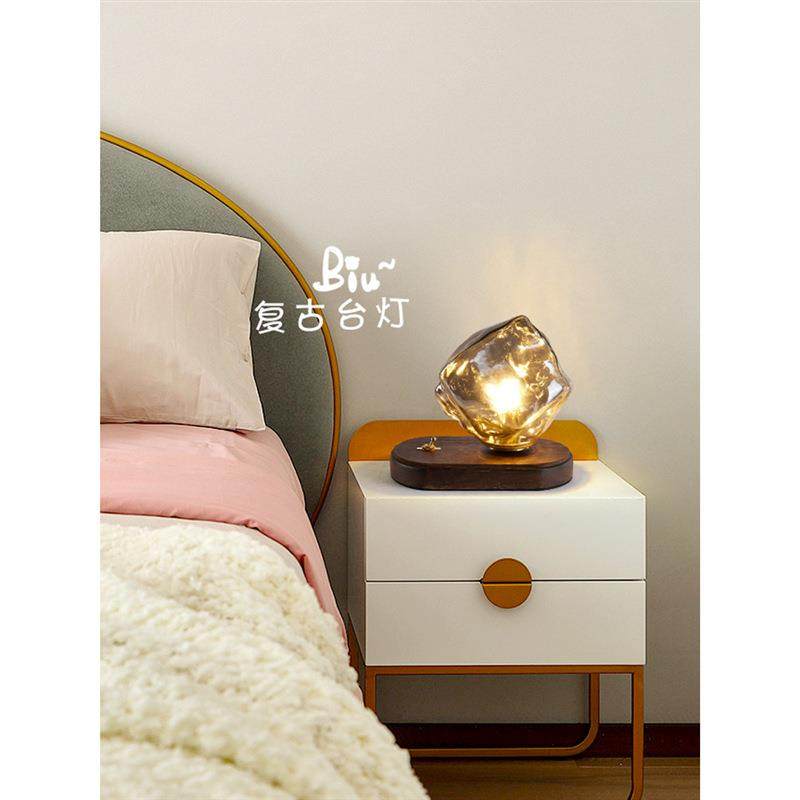 北欧轻奢台灯创意冰块设计师复古桌面高级感装饰灯卧室床头小夜灯,鲜花速递/花卉仿真/绿植园艺,割草机/草坪机,淘宝优惠券,粉丝福利购,淘宝优惠卷