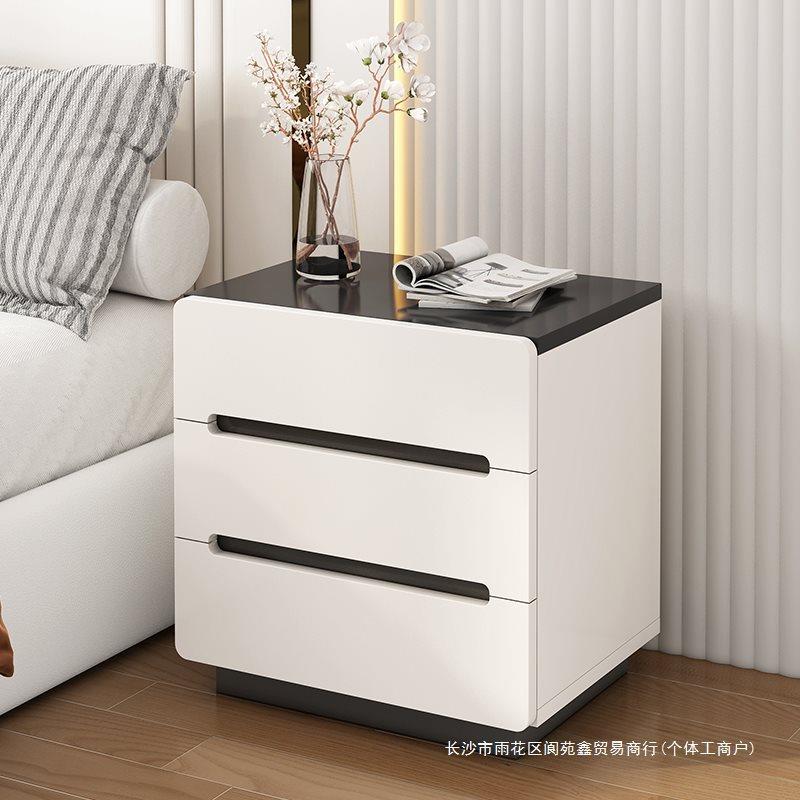 主卧大气床头柜2024新款轻奢感简约现代家用卧室床边柜子