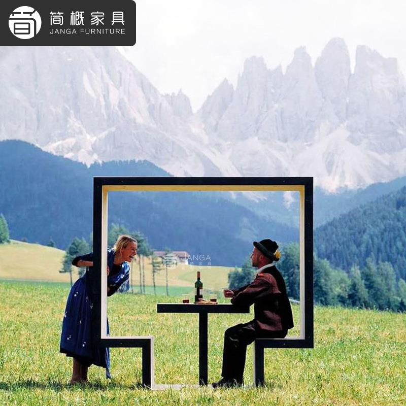 户外网红景区打卡桌椅塑木防水防晒相框桌椅摆设公园大型摆件桌椅