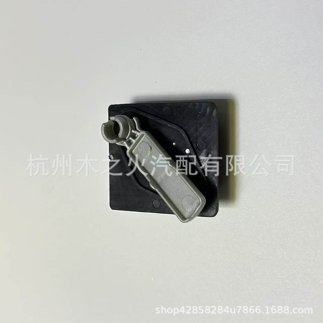 适用部分车型配件橡胶缓冲垫块调节块