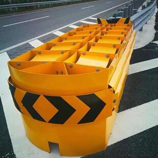 高速公路可导向防撞垫缓冲匝道分流设施安全减震防冲击护栏