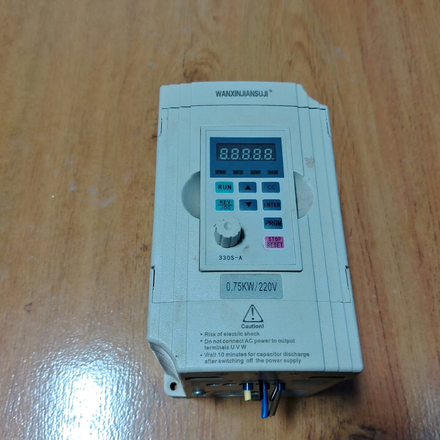 询价/万鑫变频器WX300WX007M2功率0.75kw22图片