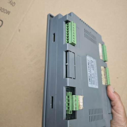 JWEI工业操作系统触摸屏，型号JW-7A，DC24V输入，--议价商品