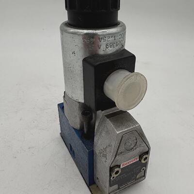 Rexroth R900569794 M3SEW6U36420MG24K4 Elektrozawr