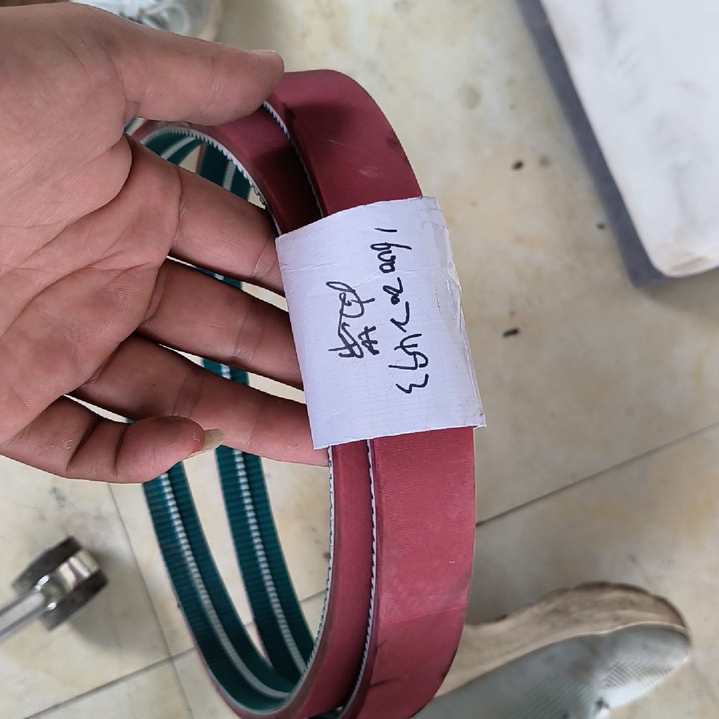 1600型工业皮带拆机件成色还可以实物拍摄转让--议价商品