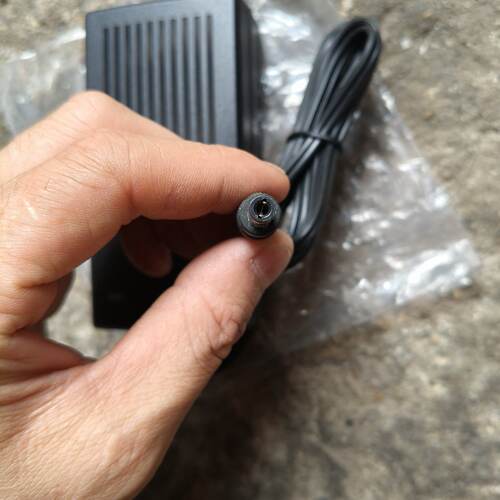 (议)电源适配器SW0506005VDC6000mA