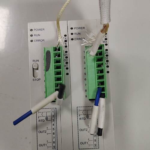 溢价-台达温控器DTC1000V加DTC2000V成色非常好2