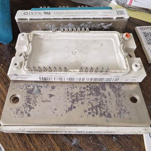 询价-IFF300B12N2E4PB11  MDNA360UB2