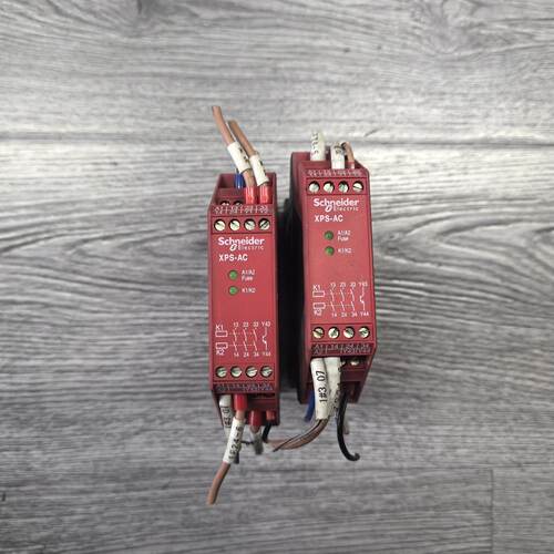 议价Safety Relay Xpsac5121 Functions Properly  Los Quite Goo