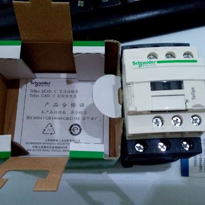 议价LC1D09F7C施耐德接触器实图拍摄LC1D09F7C