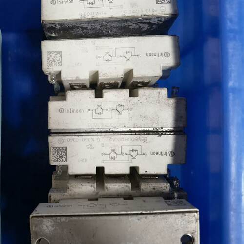 【议价】FF50R12RT4  BSM50GB120DN2英适用109