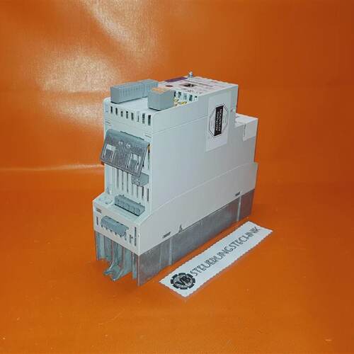 Lenze E84AVSCE3714SX0  SW 2000  037kW  8400 StateLine C Inve