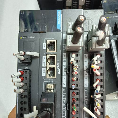 议价Dismling Inovance 4Axis Servo Drive Sv820n2s2c2c Is In B
