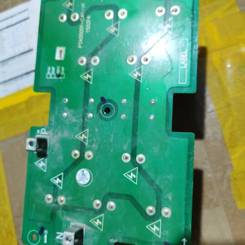 询价普传变频器PI50022kw使用的电容板400V.100