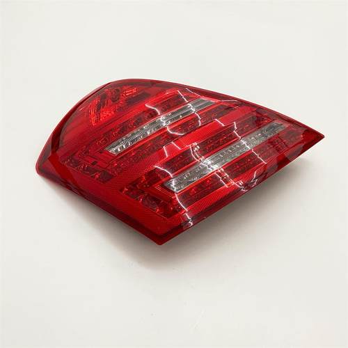 STZT 2218201364 2218201464 对版普通尾灯 刹车灯 适用奔驰W221