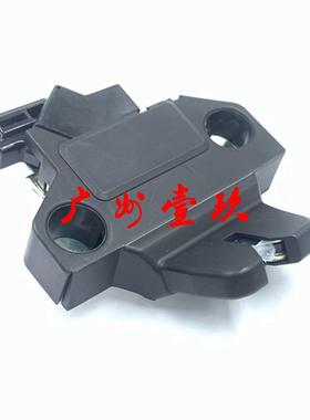 2007-2013年汽车后挡板后备箱锁 64610-02110