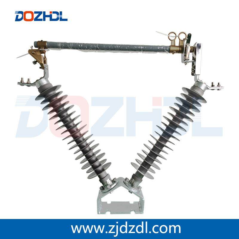 35kV跌落式熔断器FDGW-40.5/200防风V型风电场用硅橡胶熔断器