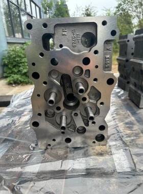 SAA6D170E/6D170-5发动机气缸盖6245-11-1100/6245-11-1111