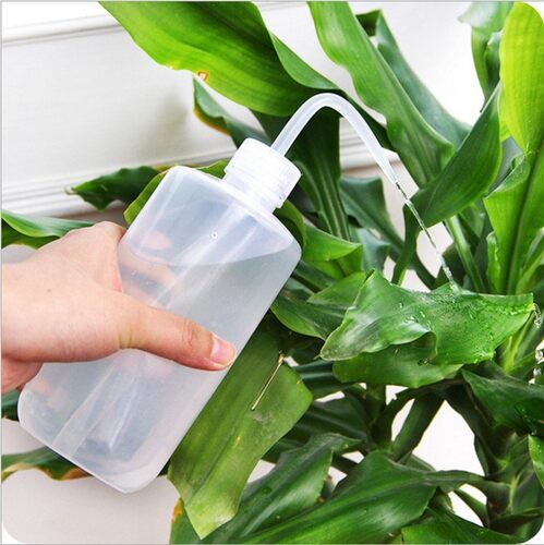 园艺浇水喷壶多肉专用尖嘴弯头挤压式滴水器日式创意花卉小洒水壶