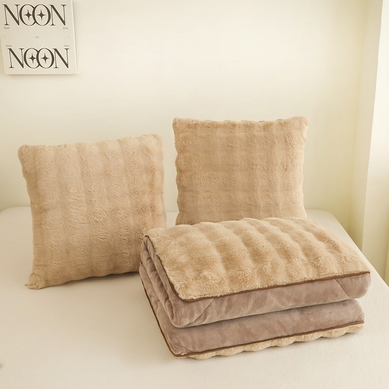 纯色兔毛抱枕被子两用轻奢汽车沙发盖毯加厚O办公室宿舍午休枕头