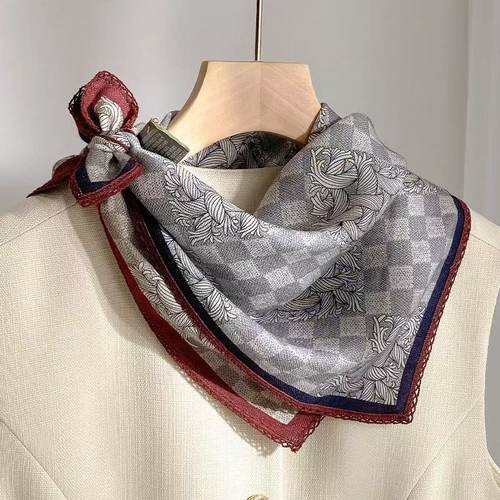 桑蚕丝羊毛【花边棋盘格】60丝毛方巾双面印花边丝巾K337