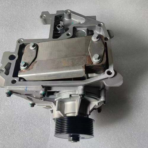 重汽豪沃轻卡悍将MC04曼发动机机油冷却器水泵总成原厂