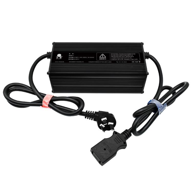 密封灌胶 防水抗震 CE认证 电动三轮车220V 48V60V15A电瓶充电器