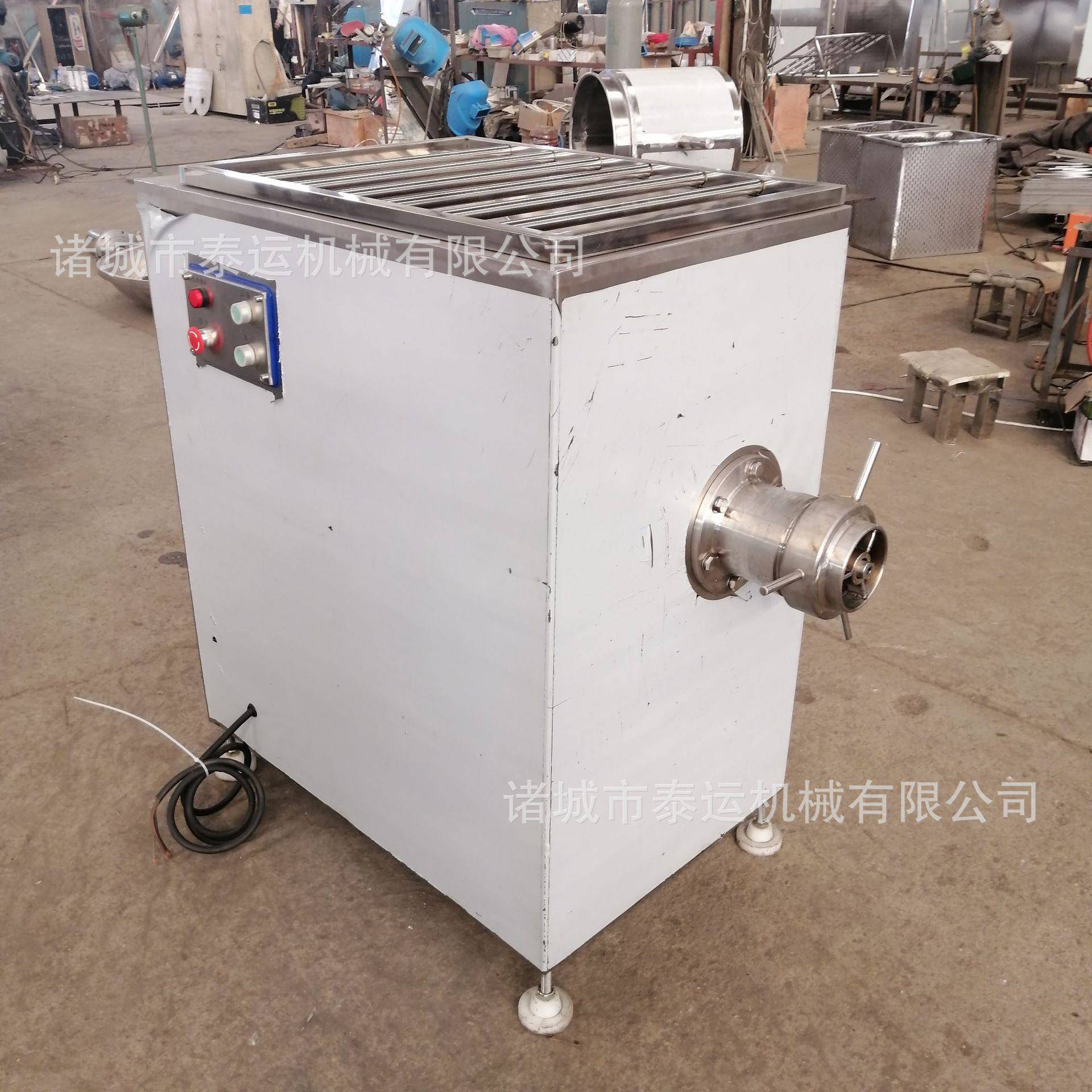 鸡丸成套设备贡肉丸成型蒸泰运生肉产线牛丸加工流水线煮虾球加工