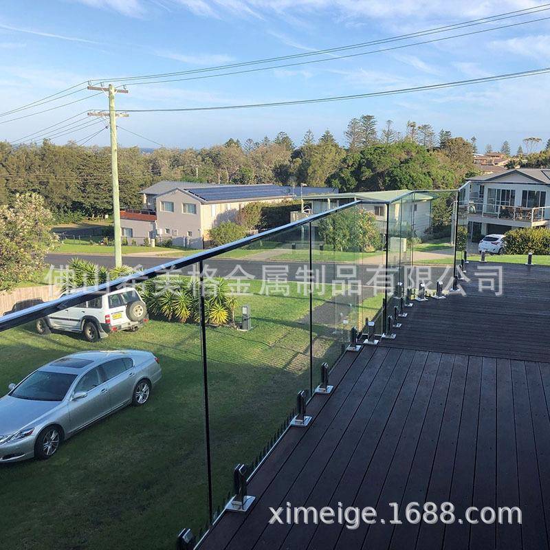 供应不锈钢别墅阳台玻璃栏杆夹室内外无框架玻璃栏杆立柱夹