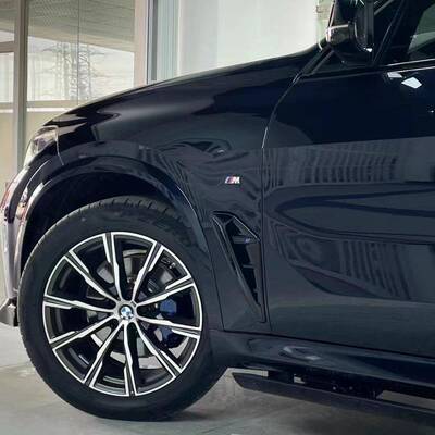 适用宝马新X5G05改亮黑侧腮碳纤侧风口前期后期LCI叶子板饰件