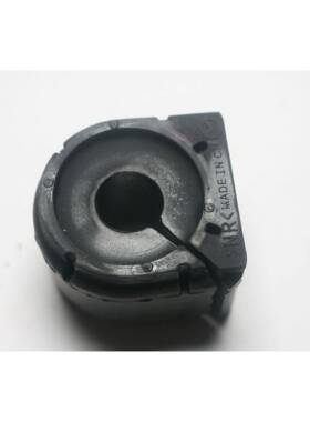 KR14-28-156适用于马自达CX5后平行杆胶套