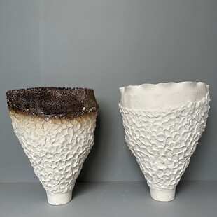 北欧丹麦设计zarahome锤纹玻璃花瓶 不规则造型斜口灵动花插