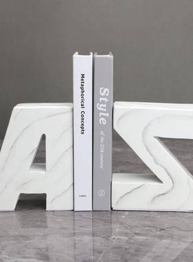 现代简约白色树脂字母书挡样板房样板间书柜卧室书房桌面客厅摆件