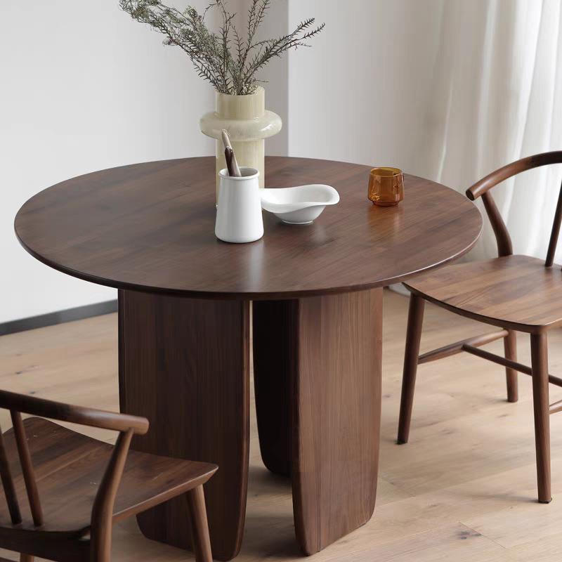 北美黑胡桃木餐桌现代轻奢小户型饭桌家用全实木圆桌餐厅休闲桌