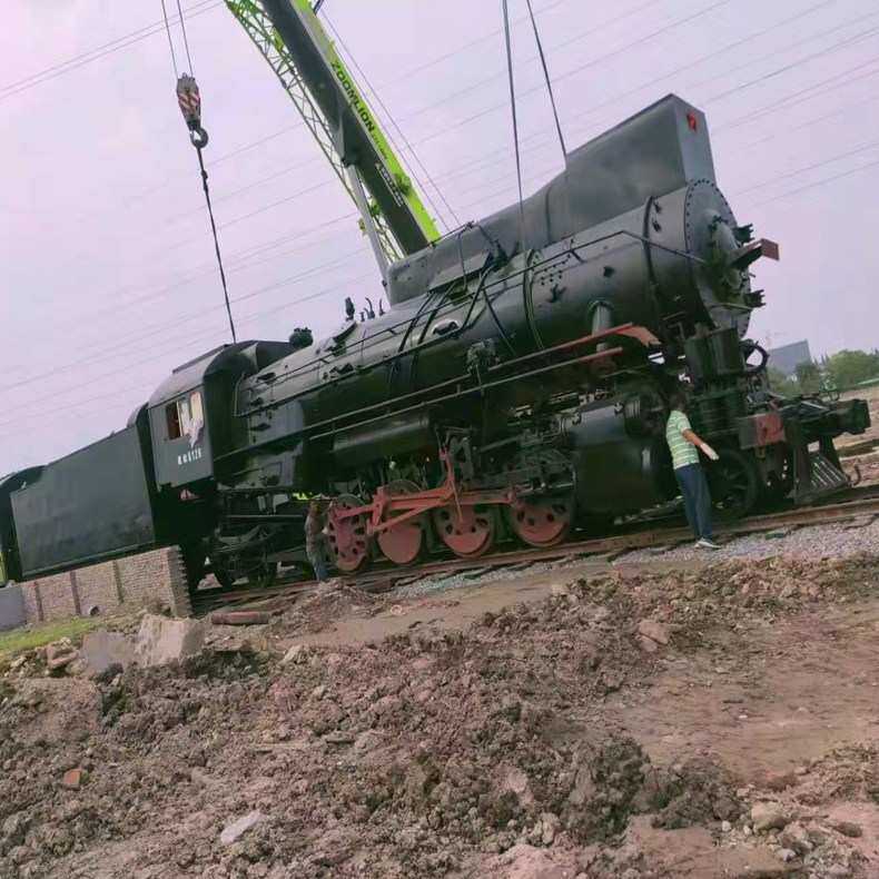 铁艺东风绿皮火车车箱 静态复古火车头 仿真铁艺做旧火车