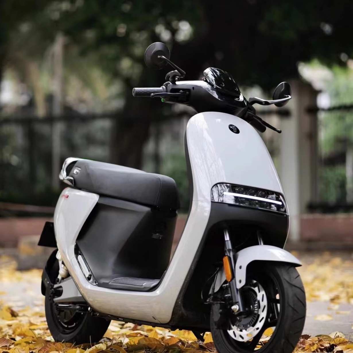 适用E80C/E90/E100/E125/E200P全套车壳烤漆件外壳颜色可