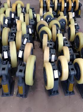 LS42.5缓冲式滚轮罐耳双轮滚轮罐耳罐笼导向轮用425滚轮罐耳L型