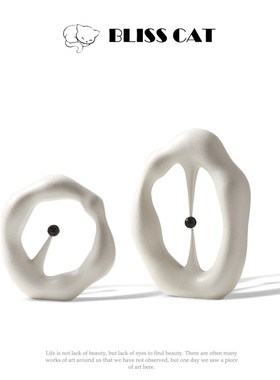 现代简约不规则镂空银色陶瓷摆件样板间售楼处客厅创意艺术装饰品