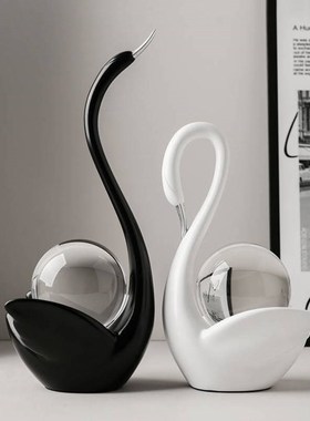 现代简约情侣天鹅摆件创意客厅酒柜电视柜装饰档工艺品摆设